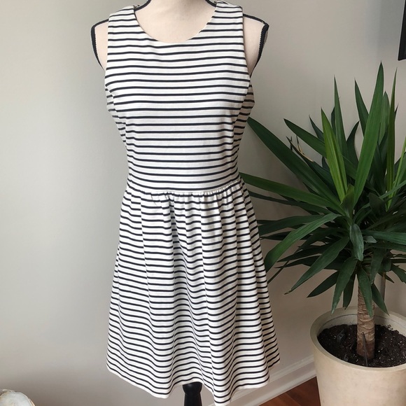 J. Crew Dresses & Skirts - J. Crew Striped Dress with Pockets